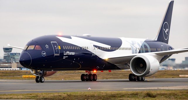 Lufthansa Boeing 787-9 100 Jahre Sonderlackierung