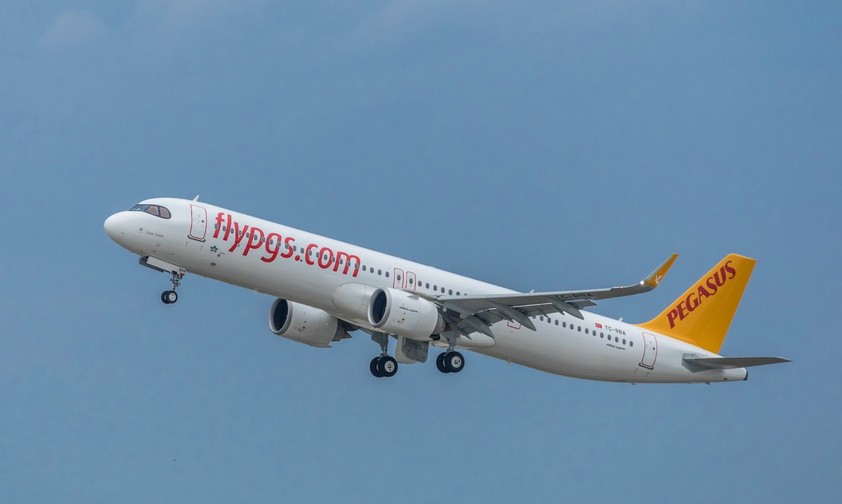 Airbus A321 Neo von Pegasus Airlines: Beim Start in Frankfurt ging bei einem Flugzeug der Airline etwas schief. 