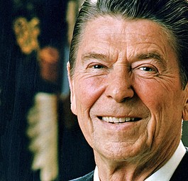 Ronald Reagan: Zweiter Airport.