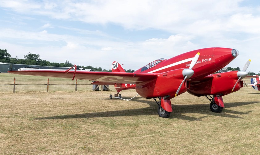 Die de Havilland DH.88 Comet mit der Kennung G-ACSS vor dem Unfall: Mittlerweile stark beschädigt.