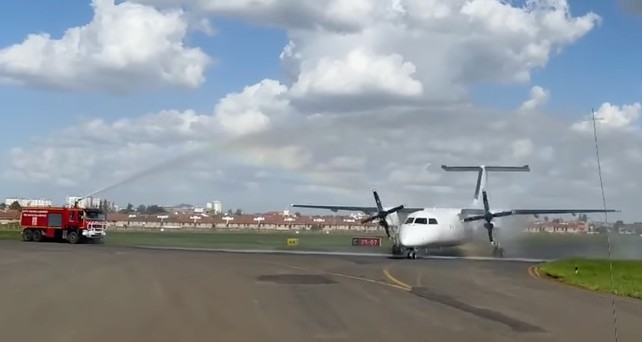 dash 8 200 air kenya