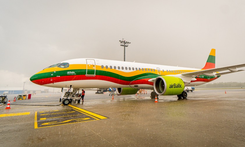 The Airbus A220-300 with registration YL-CSK: The aircraft of Air Baltic ...