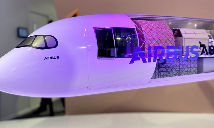 Modell des Airbus A350 F: Emirates hadert mit dem Triebwerk.