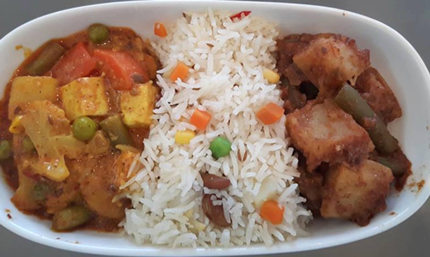 Essen bei Air India: Fleisch fällt für viele Passagiere künftig weg.