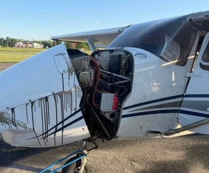 Die Cessna 172 nach der Landung: Der Propeller fehlt.