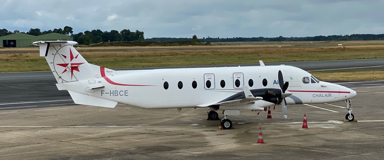 Beechcraft 1900 von Chalair: Fliegt künftig auch für Green Airlines.