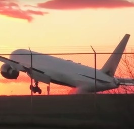 Boeing 777 von Air Canada legt spektakuläre Landung hin