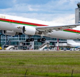 ... weißrussischen Regierung ist fast 17 Jahre alt. Hier ist das Flugzeug beim Abflug aus Basel am 19. Mai 2021 zu sehen.
