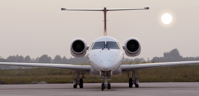 Aus alten ERJ 145 sollen halbe Privatjets werden, so Embraer. Die Brasilianer bieten dazu ein neues Umbauprodukt an.