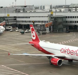 Flieger von Air Berlin: Die Fluggesellschaft wird teilweise in Eurowings integriert.