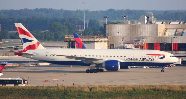 Boeing 777-200 von British Airways: Die Airline konnte einen Rückflug aus Barbados nicht durchführen, weil die Crew zuvor zu viel Alkohol getrunken hatte.
