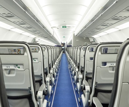 Kabine eines Airbus A321 Neo von Lufthansa: Wem ein Mittelsitz zugeteilt wird und wechseln will, muss zahlen.