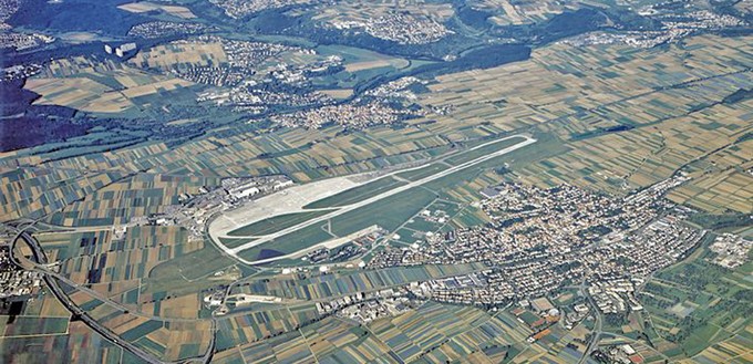 1991 zählte der Airport dann schon 4,4 Millionen Passagiere. Und er wurde deutlich erweitert.