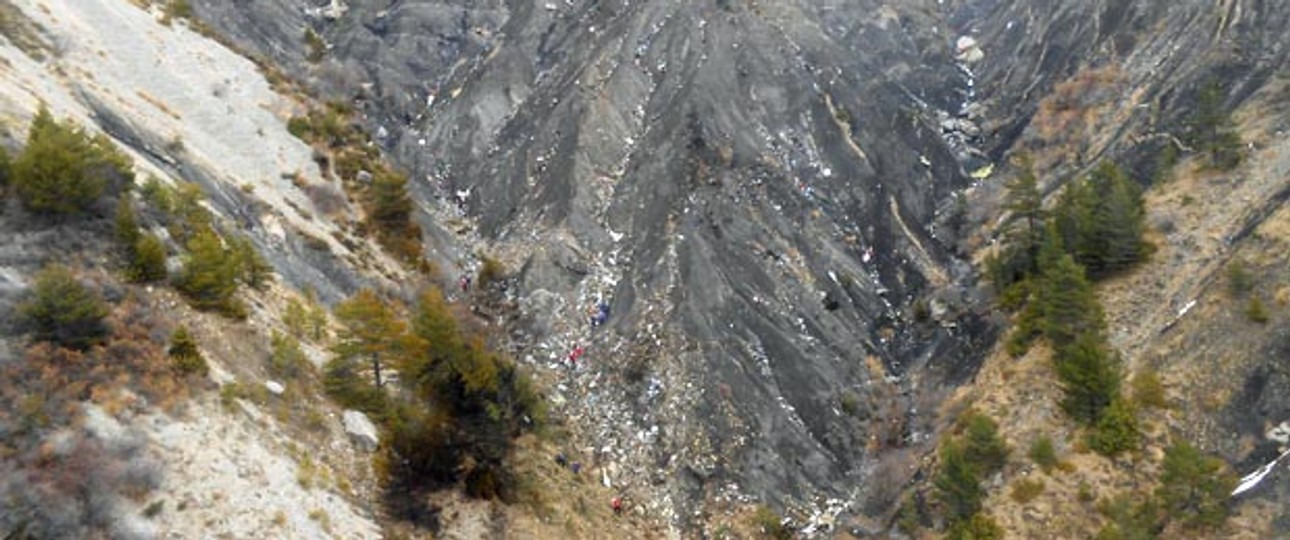 The tragedy: On 24 March 2015, Germanwings Flight 4U9525 from Barcelona to Düsseldorf crashes in the French Alps. All 150 passengers died. It later turned out that the co-pilot had intentionally brought the plane down.