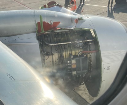 Triebwerk der Boeing 737: Die Verkleidung löste sich.