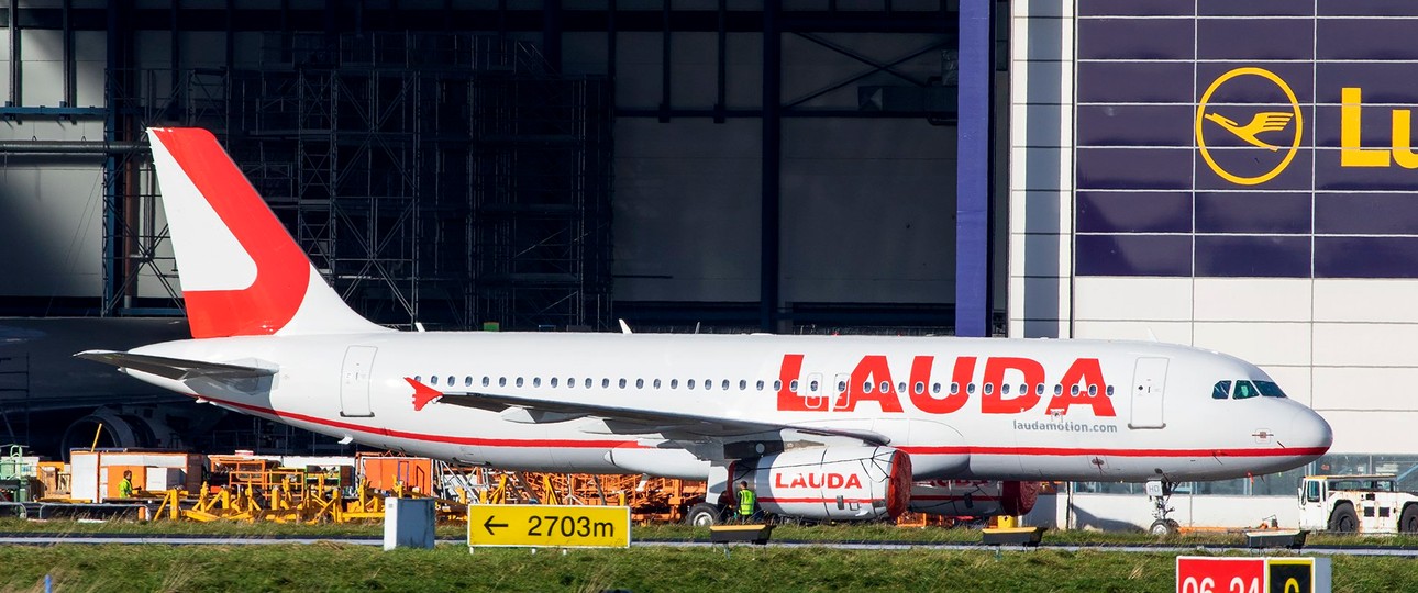 Erwischt: Der erste A320 von Laudamotion in der neuen Bemalung in Shannon.
