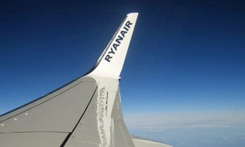 Ryanair-Flügel: Sparen bis zum letzten Tropfen