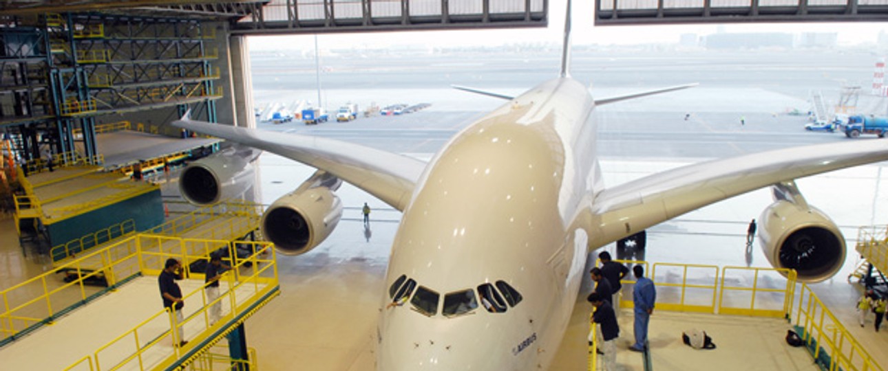A380 im Emirates-Hangar: Keine Airline hat mehr der Superjumbos in der Flotte.