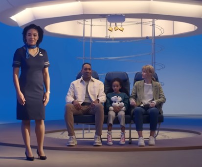 Flugbegleiterin von United Airlines: Das problematische Kleid ist an den schultern zu eng geschnitten.