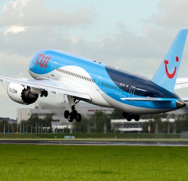 Boeing 787-8 der niederländischen Tui: Transportiert bis zu 305 Reisende in zwei Klassen.