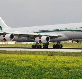 Airbus A340-300 von Air X: Der Flieger ist fast 20 Jahre alt und ...