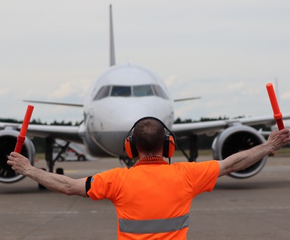 Der Airbus A320 Neo von Lufthansa, der die Fußball-Elf zur Nations League brachte.