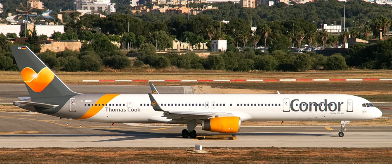 Boeing 757 von Condor, noch in der alten Lackierung: Ver­schnauf­pau­se für den Ferienflieger.