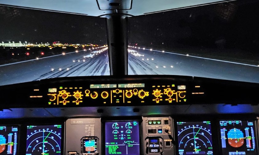 Flugzeug-Cockpit: Wer links sitzt, muss dafür auch qualifiziert sein.