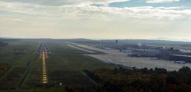 Anflug auf Köln/Bonn Piste 14L.