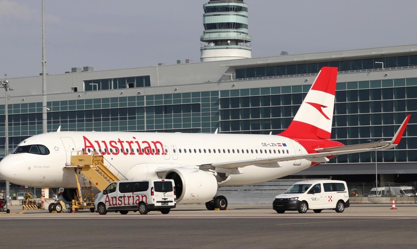 Die OE-LZN (Archivbild): Der Airbus A320 Neo steht aktuell immer noch in London.