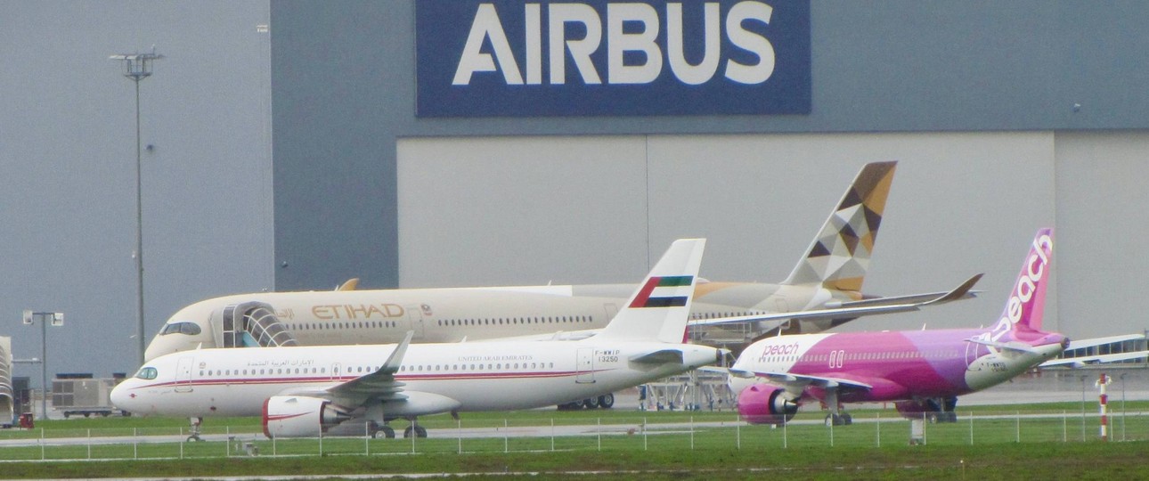 Airbus A320 Neo ACJ für Fujairah: Auf dem Heck prangt die Flagge der Vereinigten Arabischen Emirate.