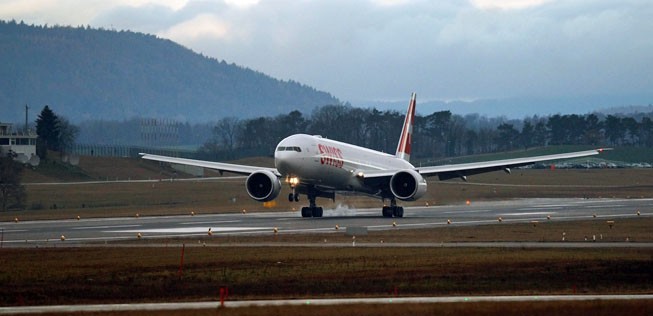 Boeing 777 von Swiss: Gefährliche Annäherung mit einem oder zwei Motorflugzeugen.