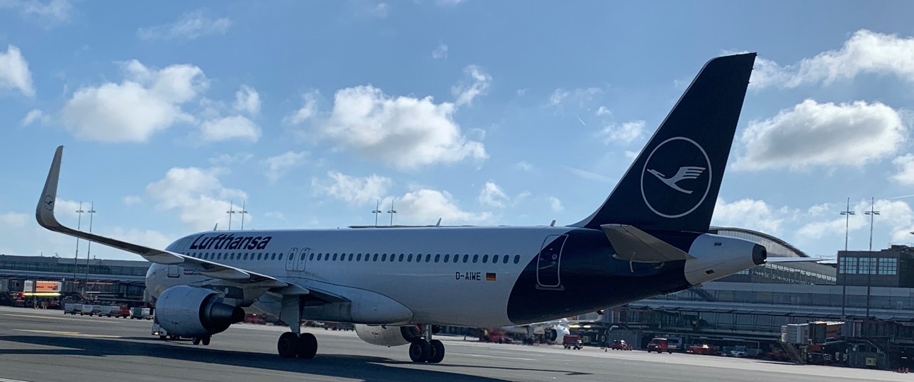 Airbus A320 von Lufthansa in Hamburg: Neue Flugnummern.