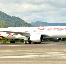 Airbus A350 from Air Mauritius: The airline is fighting for survival.