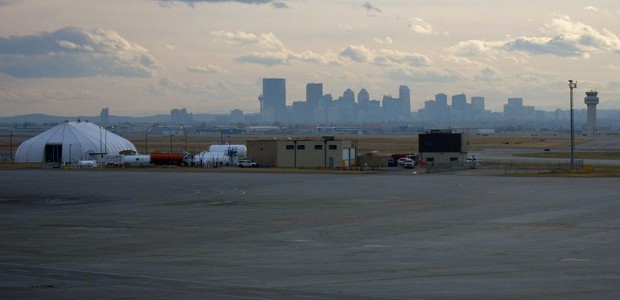 Calgary vom Flughafen aus: Hier könnte die Basis von Jet Naked entstehen.