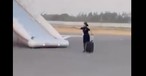 Flugbegleiterin von Indigo: So geht es nicht.