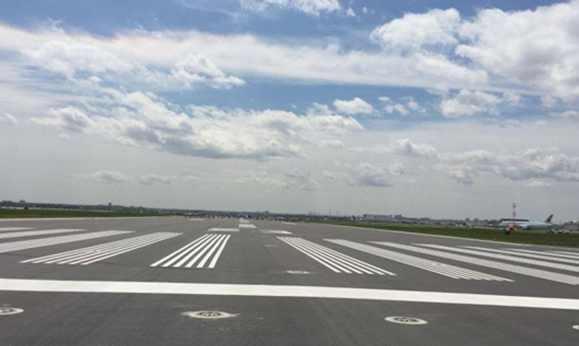 Markierungen am Pearson Airport: Eigentlich eindeutig.