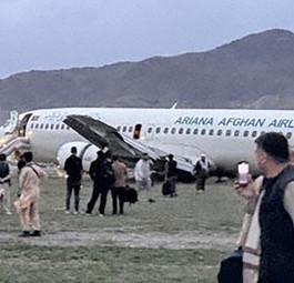 Die Boeing 737 von Ariana Afghan Airlines nach dem sie zum Stoppen kam: Keine Verletzten.