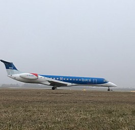 Embraer ERJ145 von Fly BMI: Die Flieger bleiben am Boden.