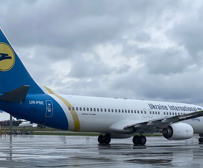 Boeing 737 von Ukraine International: Zwei Leasingunternehmen wollen ihre Flugzeuge zurück.