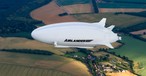 Die Airlander 10 in der Luft.