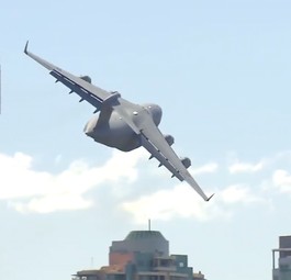 Flugshow in der Innenstadt