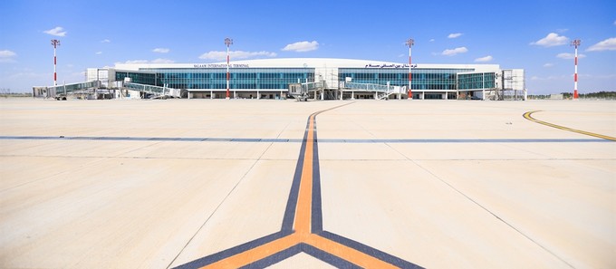 Das neue Salam Terminal am Imam Khomeini in Teheran: Das Abfertigungsgebäude wurde ...