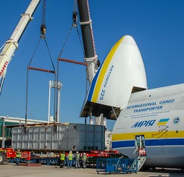 Beladung der An-225: Es ging über die Anden.