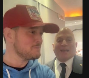 Wiedersehen nach zweieinhalb Jahren: Michael Bublé und Tom Rees.