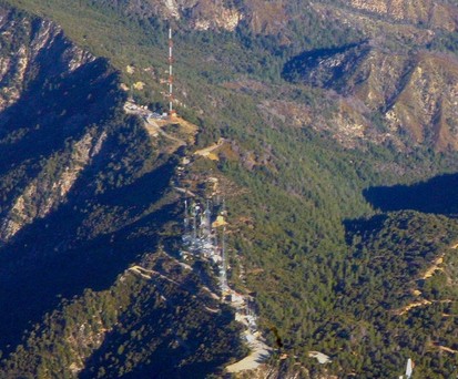 Mount Wilson: Die Boeing 777-300 von Eva Air flog knapp daran vorbei.