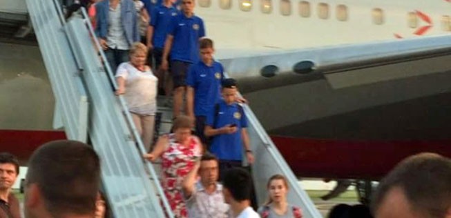 Passagiere steigen wieder aus: Bereit zum Start und doch nicht.