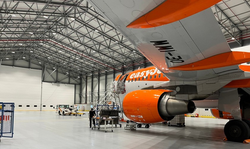 Airbus A320 von Easyjet: aeroTELEGRAPH war beim A-Check eine Nacht dabei.