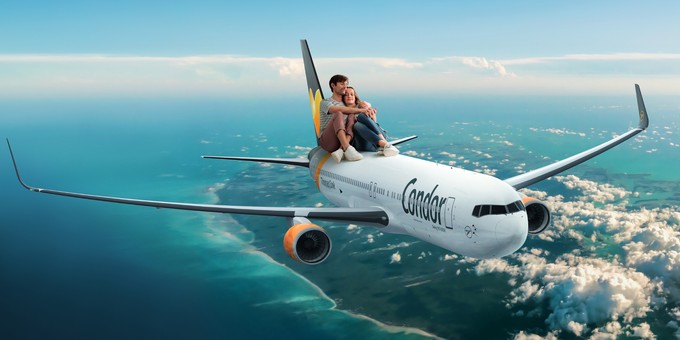 Fluggäste auf dem Jet: 2017 zeigte Condor die Boeing 767 in einer Werbekampagne, die sie zusammen mit der Werbeagentur Jung von Matt entwickelt hatte.