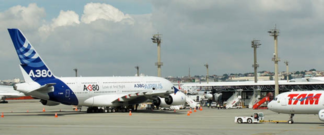 A380 bei Test in São Paulo: Vorerst darf der Jet nicht zurück nach Guarulhos.